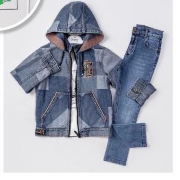 Clothes - Picture 1 of 1